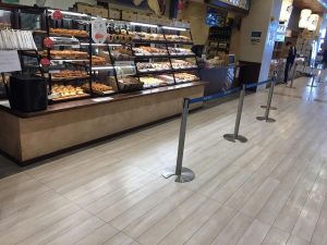 スーパー店内